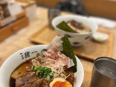 黑酱油炙烤和牛拉面-面屋 猪一