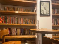 靠窗位-雕刻时光咖啡馆(师大路店)