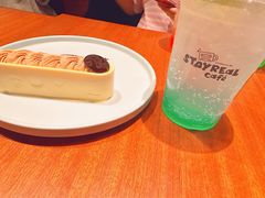 -StayReal Cafe(长宁来福士广场东八区店)