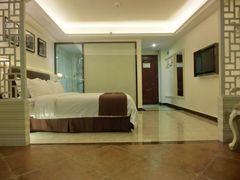 -好家园酒店(深圳坪山技术大学地铁站店)