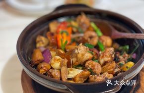 Stir-fried Chicken with Red Onion