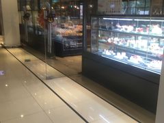 面包甜点陈列柜-巴黎贝甜(印象城店)