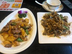 馕炒肉-木卡买提新疆餐厅·清真(新里海顿公馆店)
