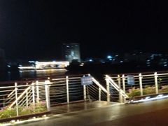 -万绿园