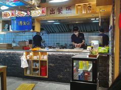 -呷佬·长沙手工米粉(金沙江路店)