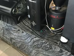 -UNI UNI(环亚凯瑟琳店)