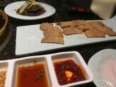 黑猪五花肉-猪啊牛呀羊啊铜盘烤肉(正大广场店)