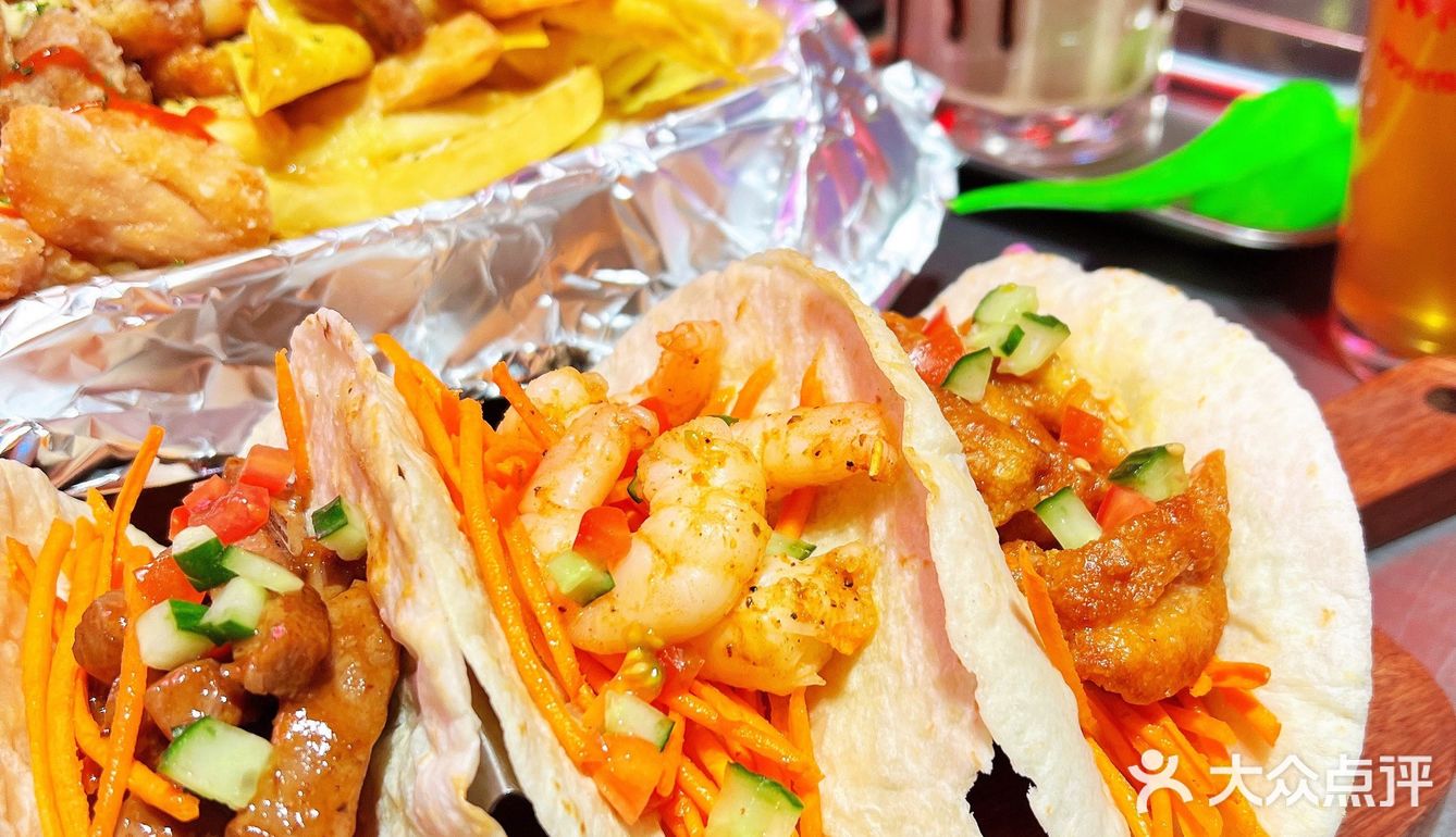 凌晨三点｜在合生汇品尝北京首家海盗薯条！