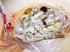 全麦蔓越莓核桃面包-味多美蛋糕(六里桥店)