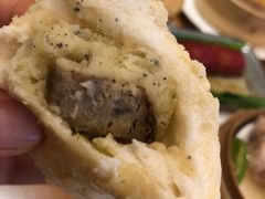 黑松露鹅肝包-粤域茶餐厅