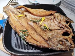 炙烤海鲈鱼-蜜桃花开·中西融合菜E&W(南长街店)