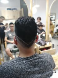 -苏豪路易士·嘉玛发廊