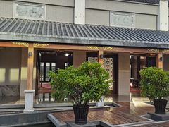-云南荟·湖畔领宴(领事馆店)