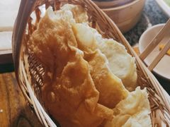 -老牌坊云南鱼豆花火锅(哈西万达店)