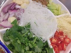 -官塘陈记鱼生·潮汕砂锅粥·牛肉火锅(潮枫路总店)