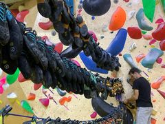 -问山MountQuest攀岩馆