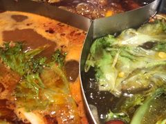 -老房老舍重庆火锅(假日城市店)