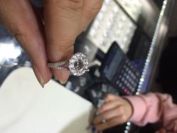 威德钻石-克拉钻专家&D色大本营-威德钻石-克拉钻大本营(南京东路店)