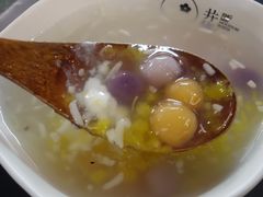 冰凉酸奶酒酿圆子-贡梅老面馆·蟹粉面·无锡特色小吃(南长街主推店)