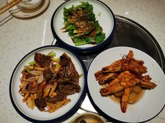 -三人行骨头王火锅(长寿店)