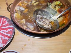 -洱火云南酸菜牛肉火锅(石景山当代商城店)