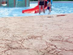 -汤山欢乐水世界