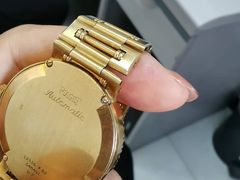 -臻新二手奢侈品回收鉴定(塘桥店)