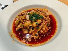 -渝信川菜 · 川味家常菜(财富购物中心店)