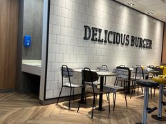 -麦当劳(虹口星荟中心店)