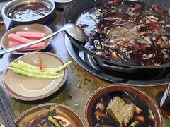 -黄潇洒老火锅(九眼桥宏济巷店)