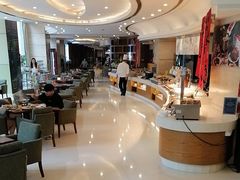 -元一希尔顿酒店·鲜切牛肉火锅禅自助餐厅