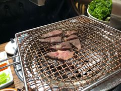 -明洞阿姨·韩式酱蟹烤肉·创意料理(三元桥店)