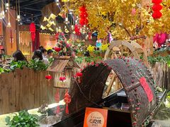 -老滇山寨•云南特色菜•地方菜•民族风情歌舞表演(金碧店)