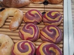 -焙丽拾光(麦凯乐直营店)