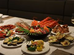 -深圳国际会展中心希尔顿酒店(前海华发冰雪世界店)
