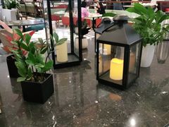 -港丽餐厅(高德置地店)