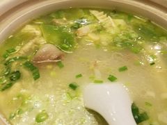 腌笃鲜-大鸿运酒店·苏州菜·松鼠桂鱼(观前街店)