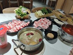 -呷哺呷哺 黄金牧场 (新中关购物中心店)