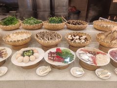-元一希尔顿酒店·鲜切牛肉火锅禅自助餐厅