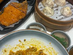 -馋三尺蟹粉小笼(人民广场店)