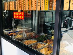 自助取餐区-老半斋(福州路店)