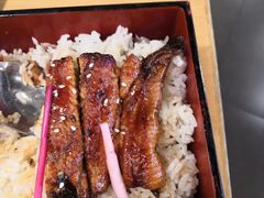 双层鳗鱼饭-沼津港渔市(宏伊国际广场店)