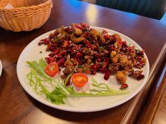 -mordew加州日记西餐&小酒馆(新天地店)