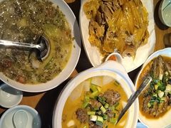 -头上红煨盐鸡·非遗院子餐厅