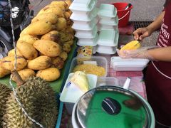 -芒果糯米饭摊子