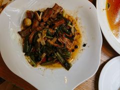 -渝半城经典川粤菜(重庆天地店)