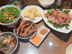 -88号小吃店·经典云南菜·地道纳西美食