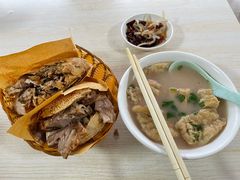 -洪峰浩老北京烧饼夹肉(角门路店)