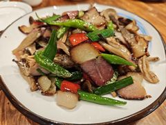 -乡土特色.冷锅鱼.牦牛肉汤锅