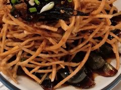 -霄汉牛三鲜湖北砂锅菜(万松园2店)
